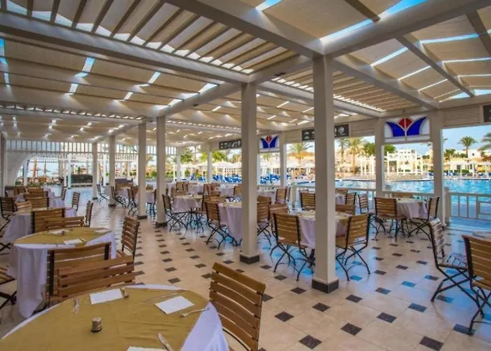 Mirage Bay Resort, & Aqua Park فندق *