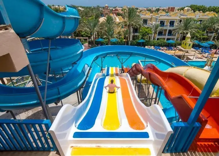 Mirage Bay Resort, & Aqua Park فندق